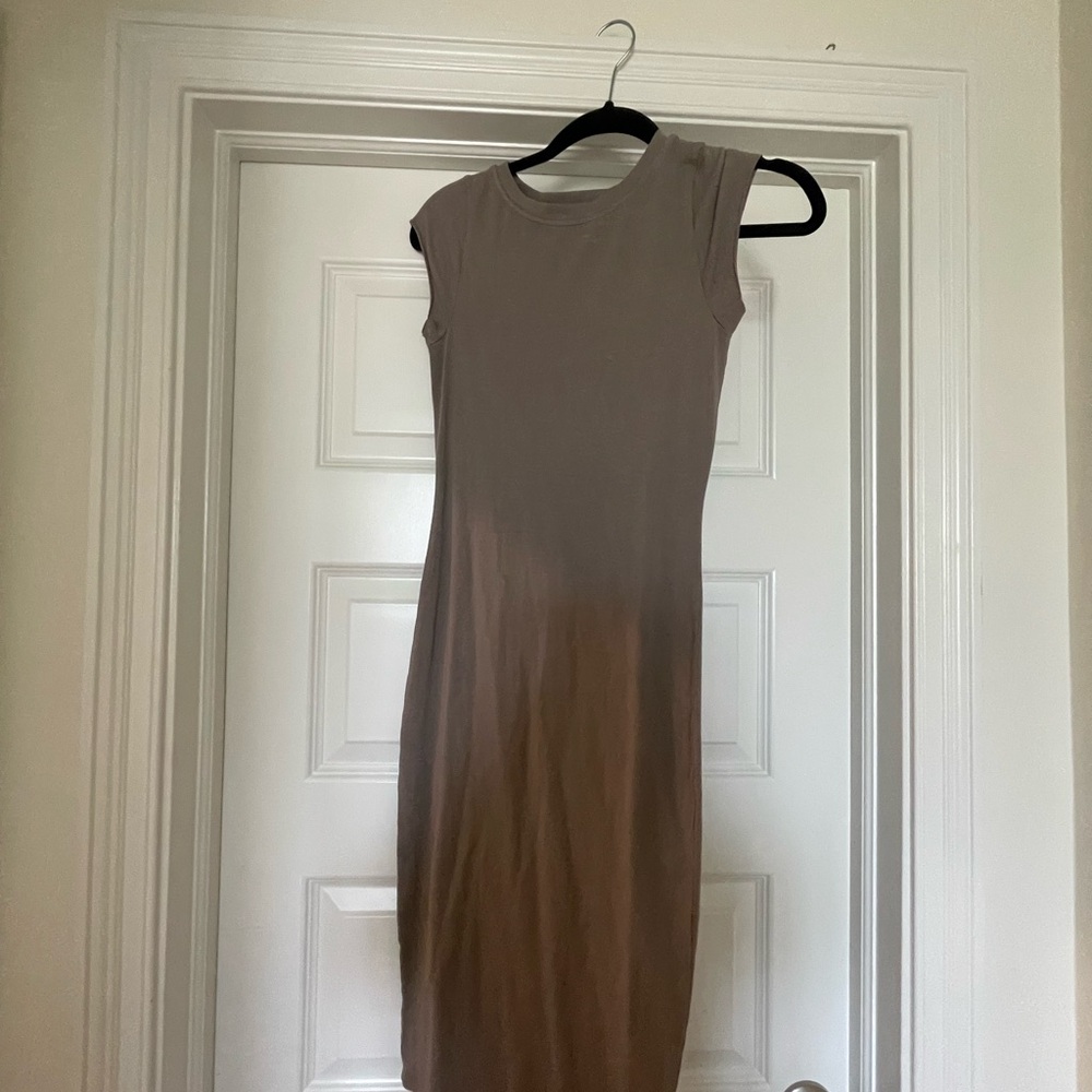 LAmade Brown Sleeveless Sheath Midi Dress
